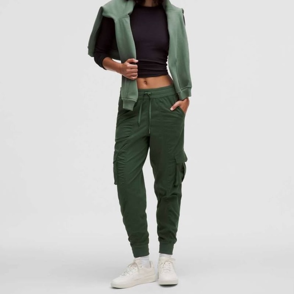 lululemon Dance Studio Relaxed-Fit Mid-Rise Cargo Jogger - Picture 1 of 5